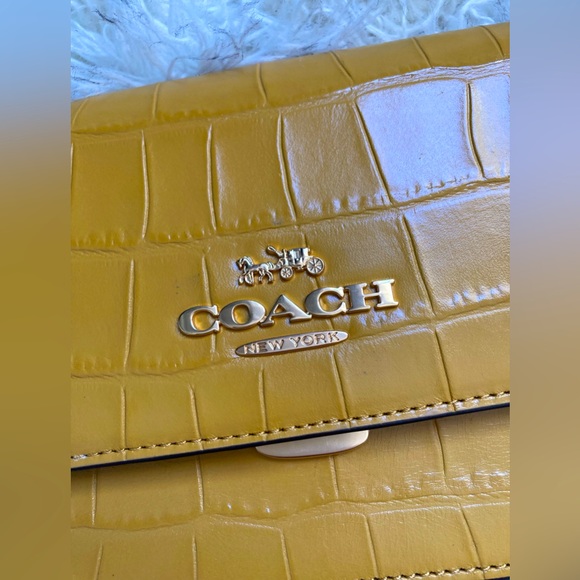 Coach Brynn Mini Crossbody Bag | LIKE NEW ✨ - Picture 11 of 11